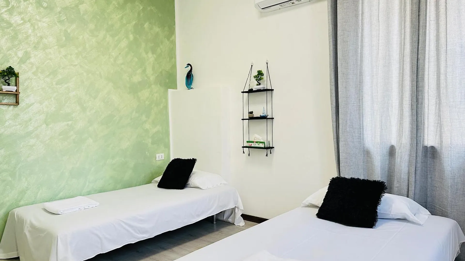 Venetian Nexus Bed and Breakfast Mestre Bed & Breakfast